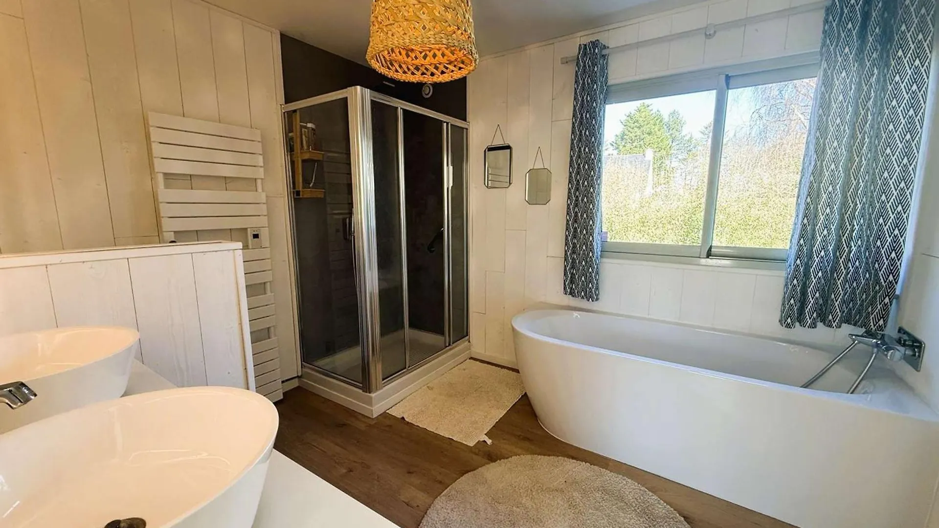 Superbe Maison Renovee, 250M De L'Ocean, 12 Pers, Terrasse, Jardin, Proche Plage Kerleven Et Golf - Fr-1-481-164 La Forêt-Fouesnant 0*,  フランス